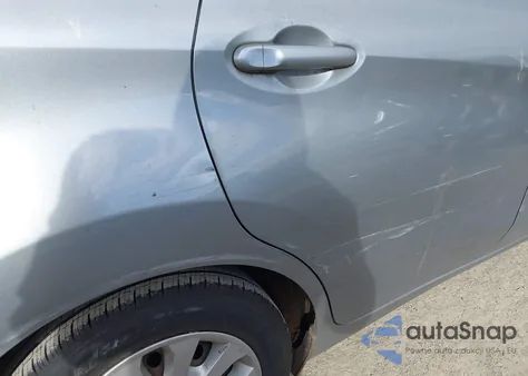 2015 Nissan Versa Note S (Sr)/S Plus/Sl/Sr/Sv z USA, uszkodzony, nr VIN 3N1CE2CPXFL403534